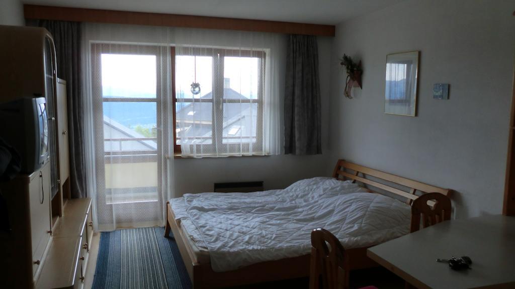 Apartment Margret Im Haus Sonnleitn Sonnenalpe Nassfeld Rum bild